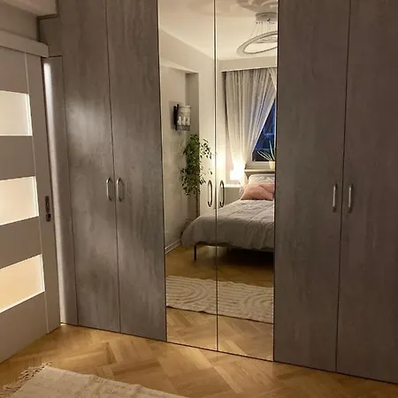 Z Tarasem Przy Parku Varsóvia