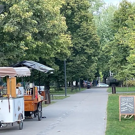 Z Tarasem Przy Parku Apartamento Varsóvia