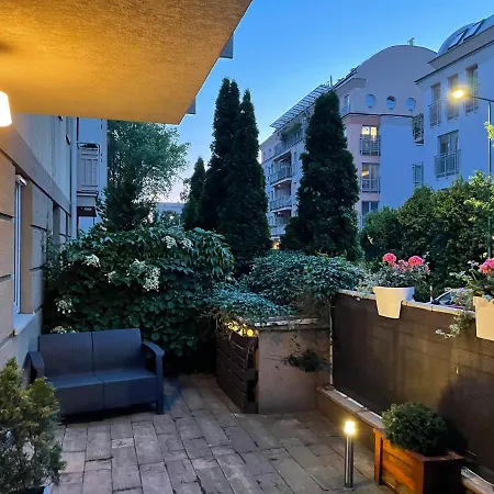 Appartement Z Tarasem Przy Parku Warschau