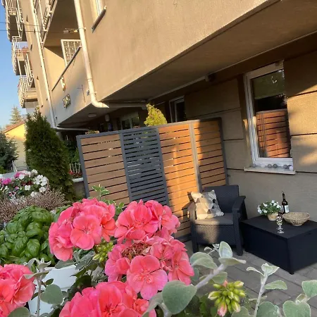 Z Tarasem Przy Parku وارسو